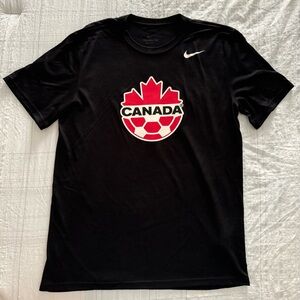 Size Large Nike Team Canada Soccer Black T-Shirt